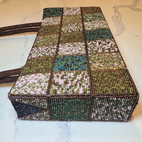 Vintage Beaded Block Pattern Shoulder Bag - Picture 6 of 9